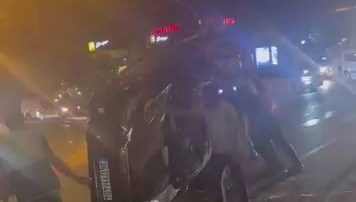 diyarbakirda otomobil takla atti 1 yarali YCtcaDTG.jpg