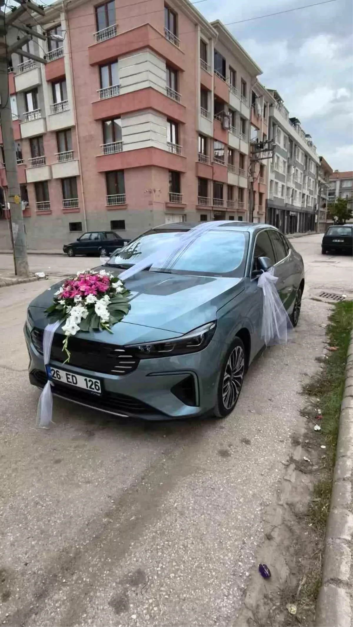 eskisehirde dugun arabasi olarak togg t10f tercih edildi jc4mSDcB.jpg