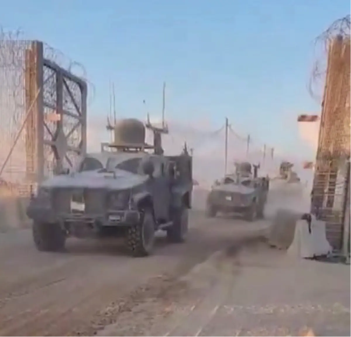 israil ordusu gazzeden kismi cekilme baslatti Q9CWBigj