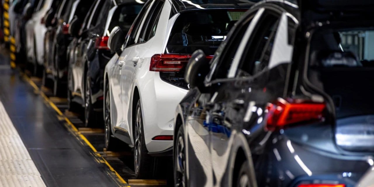 kasimda abd ve cin otomobillerinde 35e varan indirim geliyor japon arabalarina ise zam geliyor pWCU3b4X.jpg