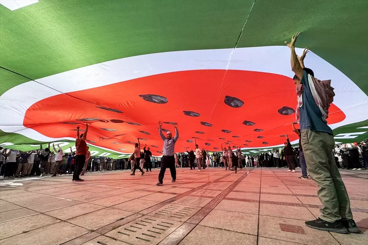 konyada filistine destek yuruyusu hKalLhsX