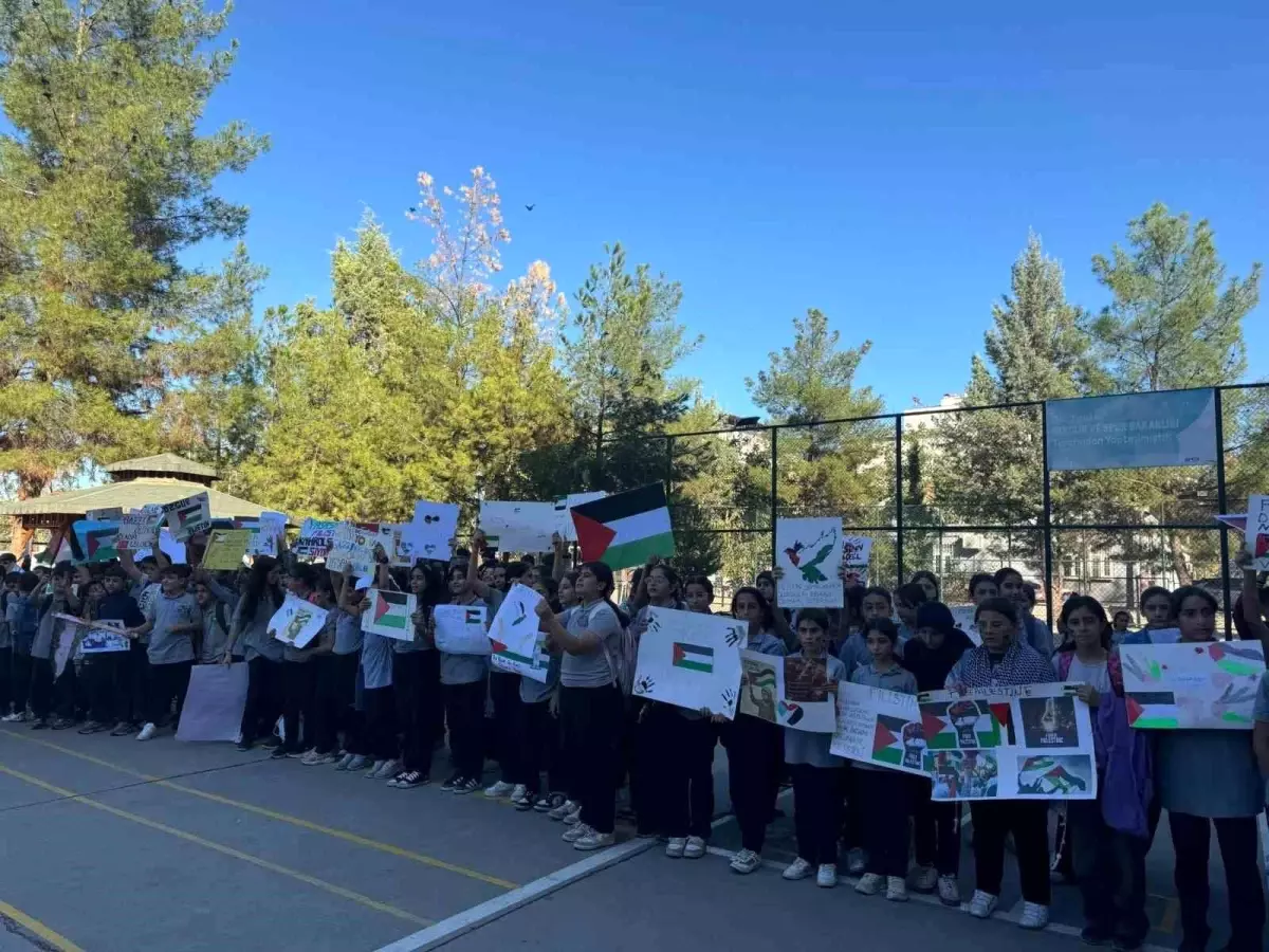 kurtalanda gazze icin dayanisma etkinligi duzenlendi ZPKM6qiw