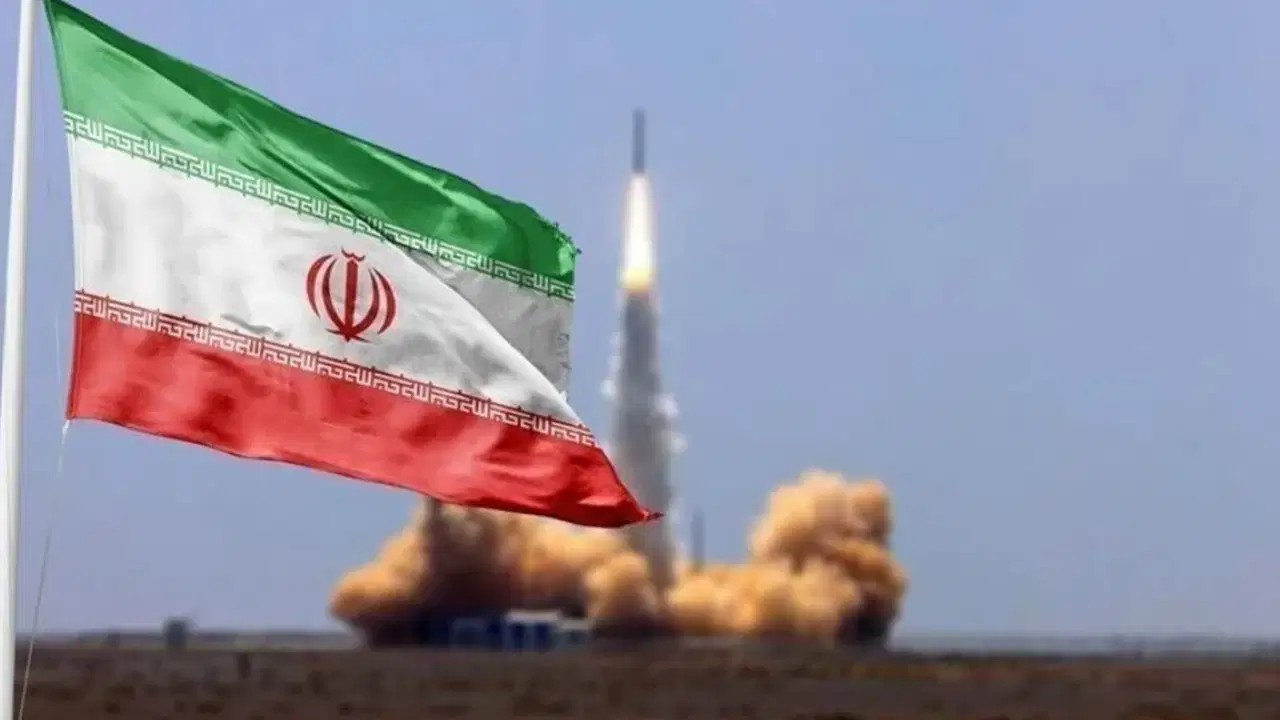 Iran ordusu abdye ait bir seyir fuzesi ve iha dusuruldu jWhJlBMA